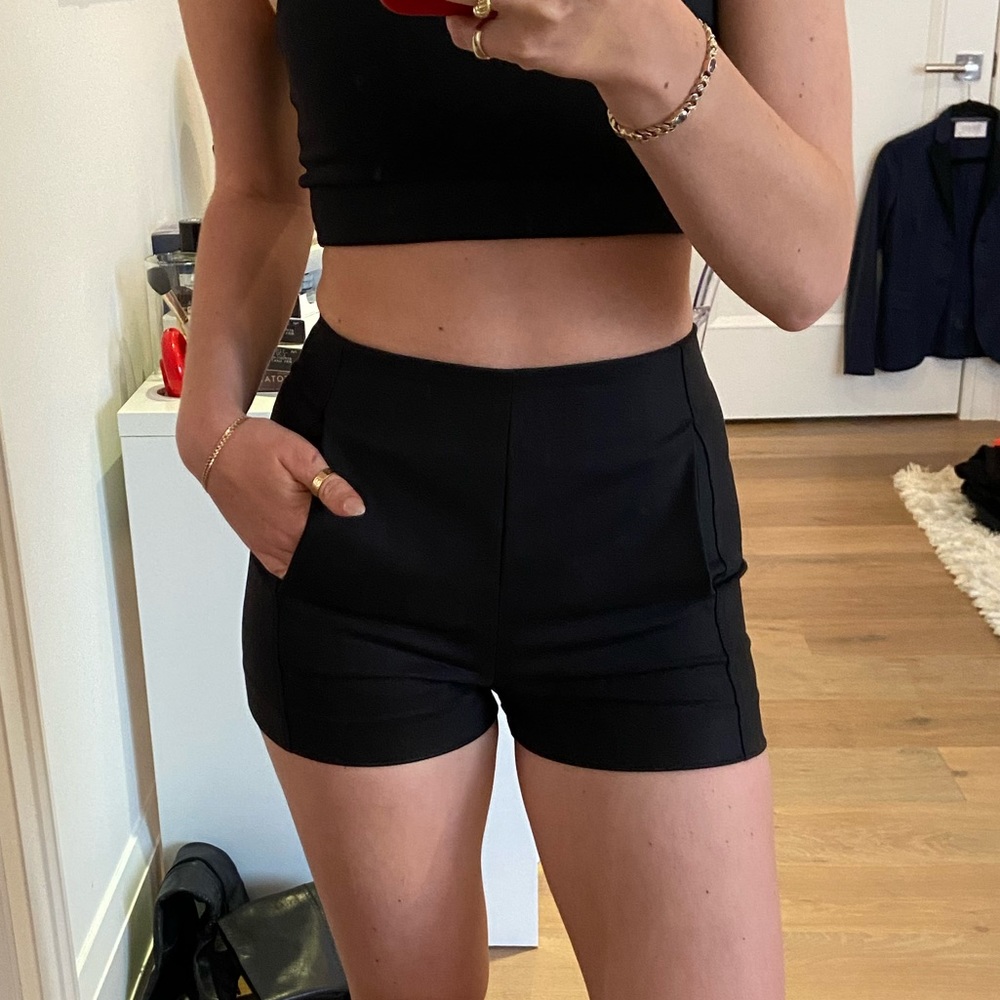 Babaton short